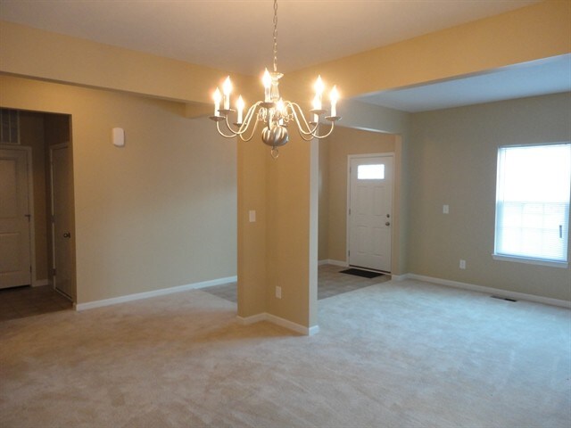Foto del edificio - 8216 Wheatfield Ct