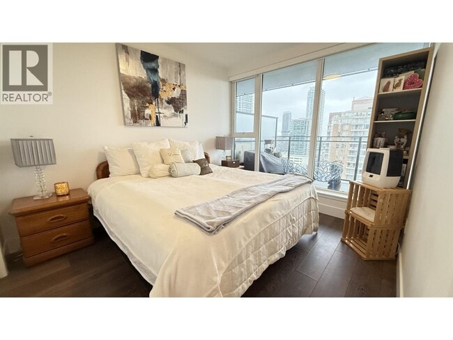 Building Photo - 4711 Hazel St