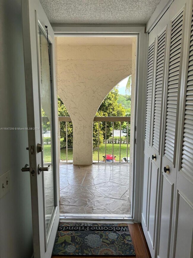 Building Photo - 4502 Martinique Way