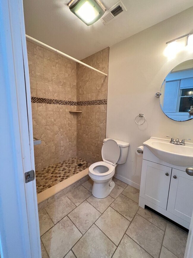 Foto del edificio - 530 N 36th St