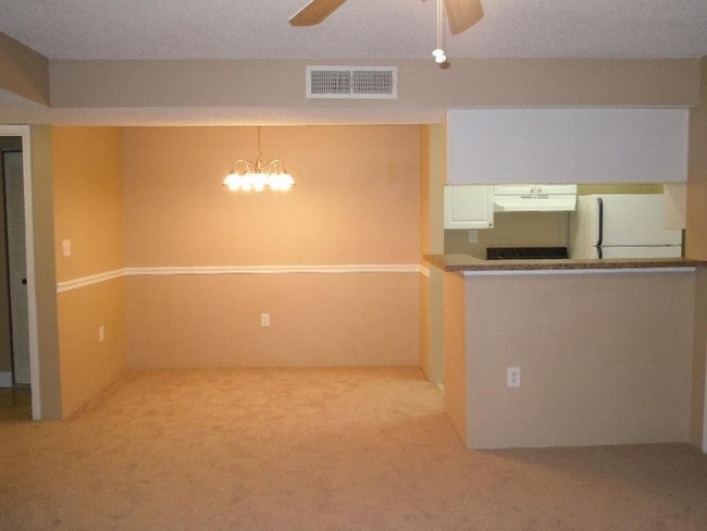 Building Photo - 2480 Cypress Pond Rd 906