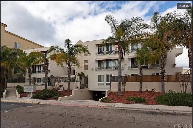 Front - 5540 Lindo Paseo