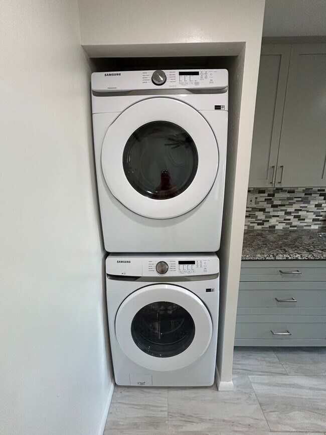 Photo - Available on 04/01/26, 785 sqft, 2 Bedroom, 1 Bathroom, 2 Assigned Parking in desirable Mililani Townhome