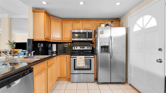 Foto del edificio - 3725 NE 169th St