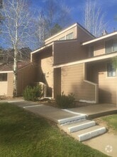 Building Photo - 470 Village