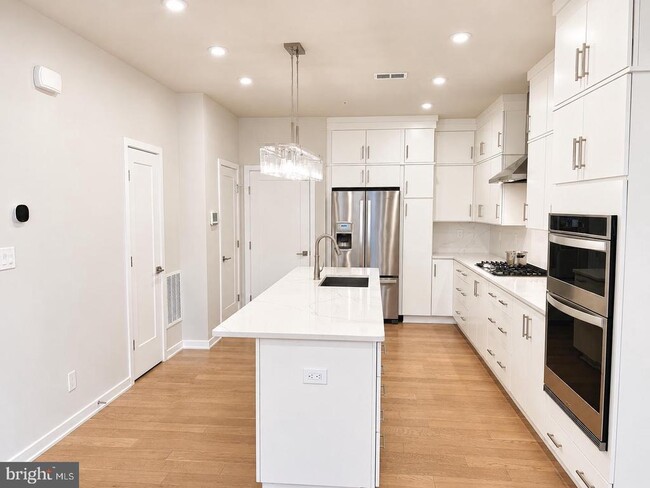 Building Photo - 7556 Sawyer Farm Wy
