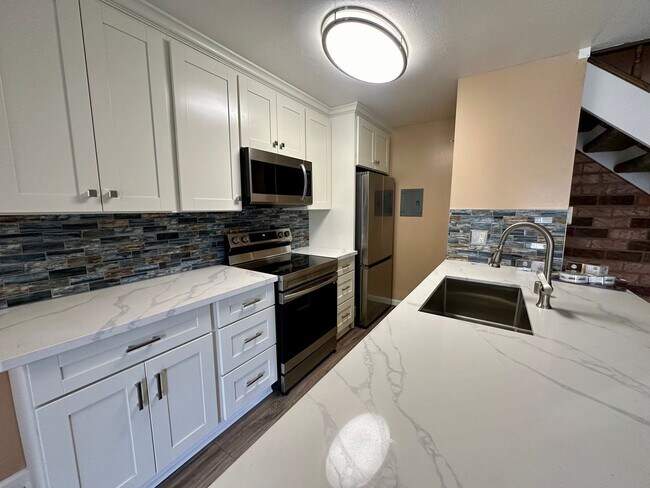 Foto del edificio - Cozy 2 Bedroom 1 Bath Unit Union City!