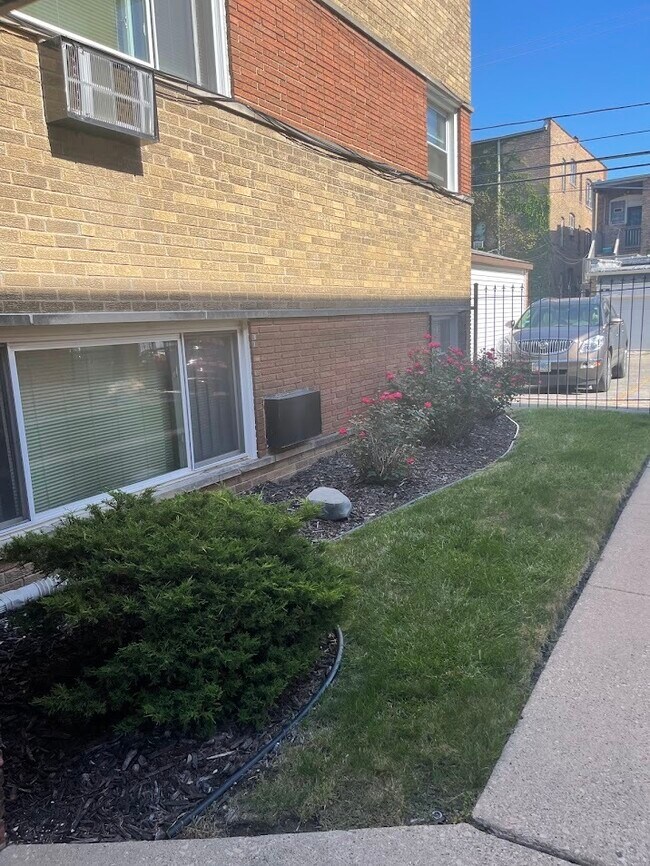 8225 S King Dr, Chicago, IL 60619 House Rental in Chicago, IL