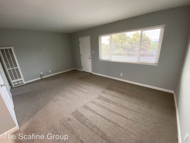 Building Photo - 400 Bermuda Dr