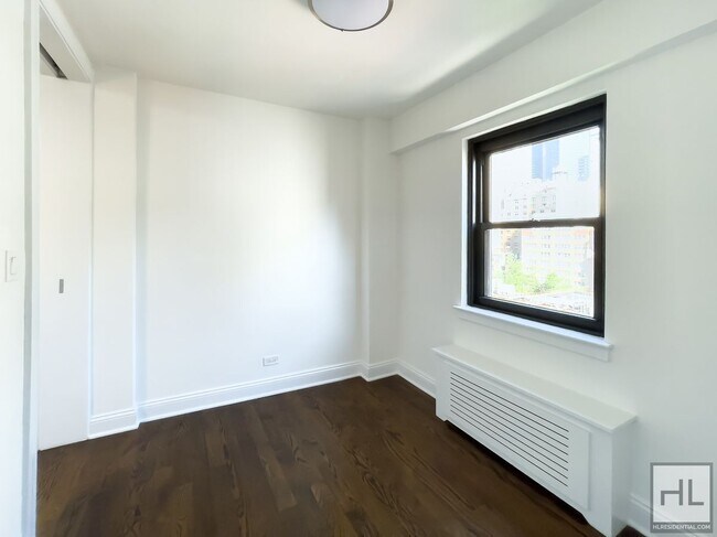 Foto del edificio - EAST 35 STREET