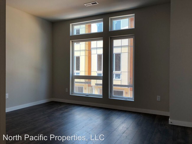 Foto del edificio - 5 br, 3 bath House - 1562 139th Lane NE