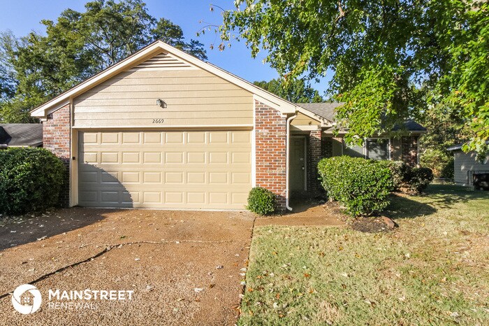 Primary Photo - 2669 Bay Pointe Cir W