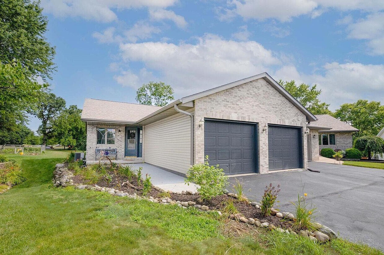 1625 Stacy Ln, Fort Atkinson, WI 53538 House Rental in Fort Atkinson