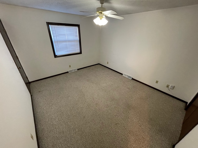 Building Photo - 112 Mesa Rd