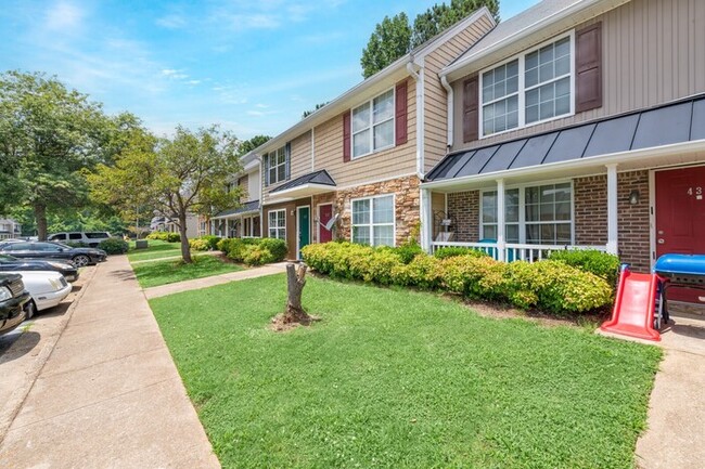 Foto del edificio - Great Dallas townhome!