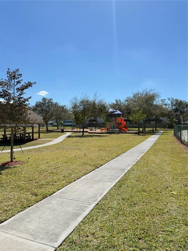 Foto del edificio - 2223 SE 23rd Ave