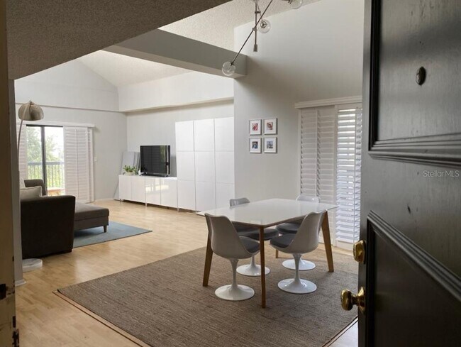 Foto del edificio - 200 Carolina Ave