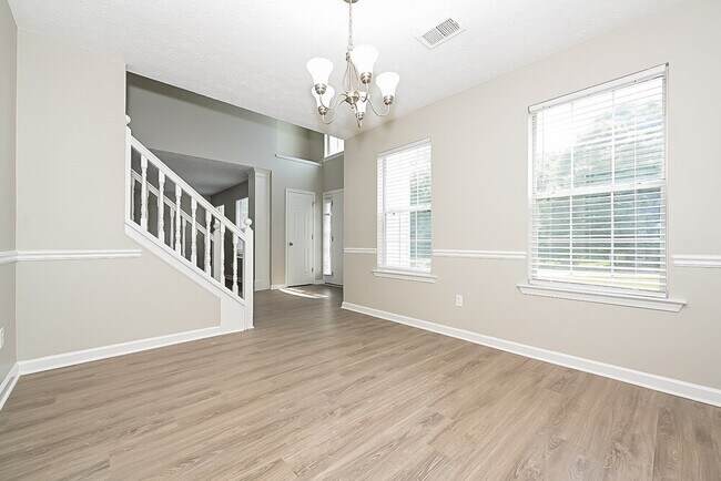 Building Photo - 468 Grove Park Dr