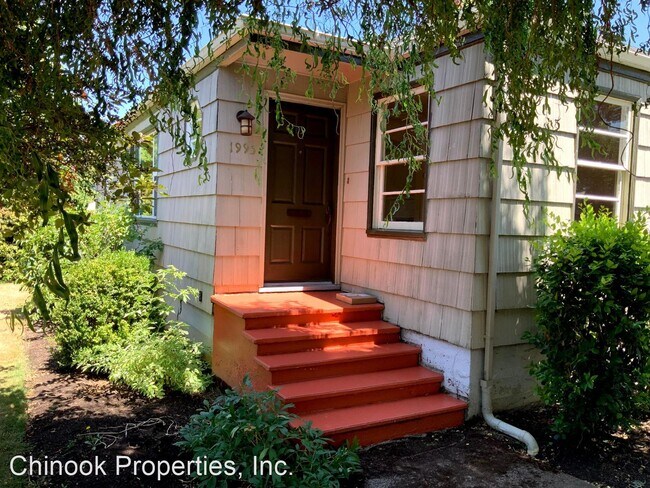 Building Photo - 3 br, 1 bath House - 1995 Friendly Street
