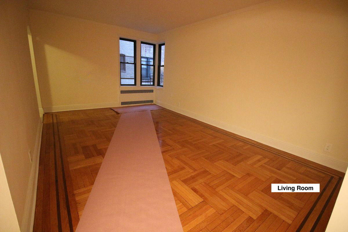 Foto principal - 3220 Avenue H