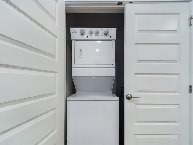 Washer & Dryer - Aurora St. Leon Apartments