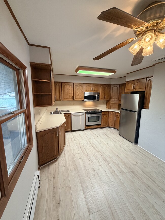 Photo - 9 Daffodil Ln House