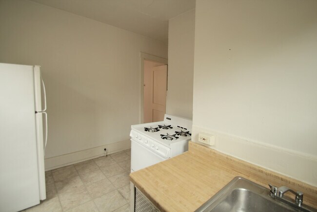 Building Photo - 609 Mifflin Ave