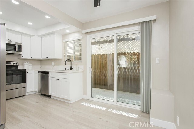 Foto del edificio - 6235 Comstock Ave