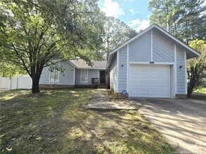 Building Photo - 7101 Porto Pl