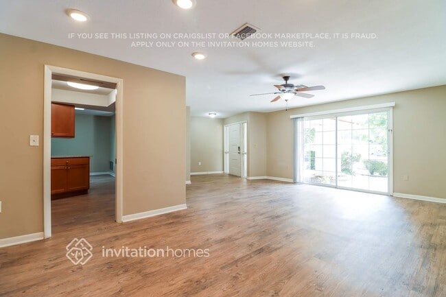 Foto del edificio - 1153 Lancer Ln