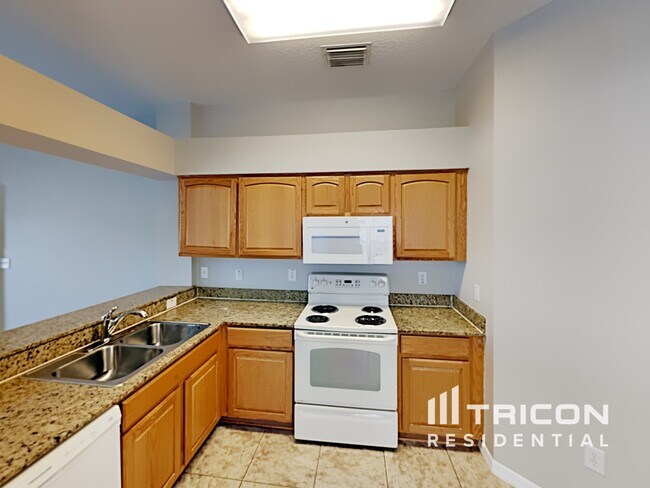 Foto del edificio - 3418 Thistledown Ln