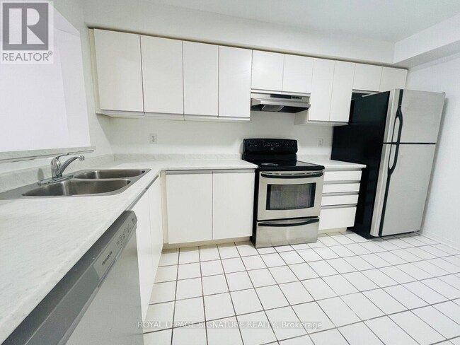 Building Photo - 689 Four Winds Way