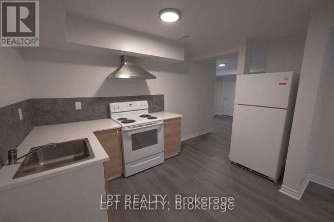 Building Photo - 27 Rockcress Gardens