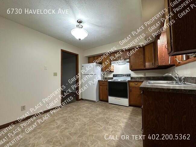 Building Photo - 6730 Havelock Ave