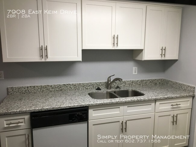 Foto del edificio - Newly Remodeled Townhouse in Scottsdale!