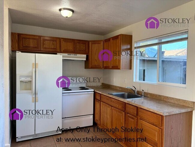 Foto del edificio - 3824 Willow Pass Rd