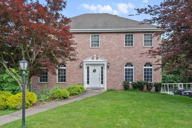 Building Photo - 8310 Reagan Dr
