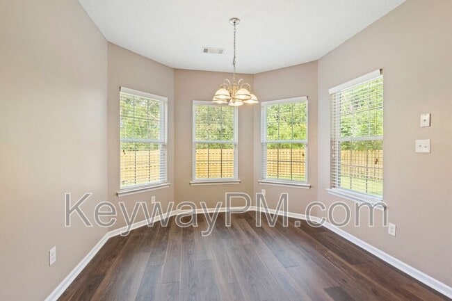 Building Photo - 507 Casey Ct