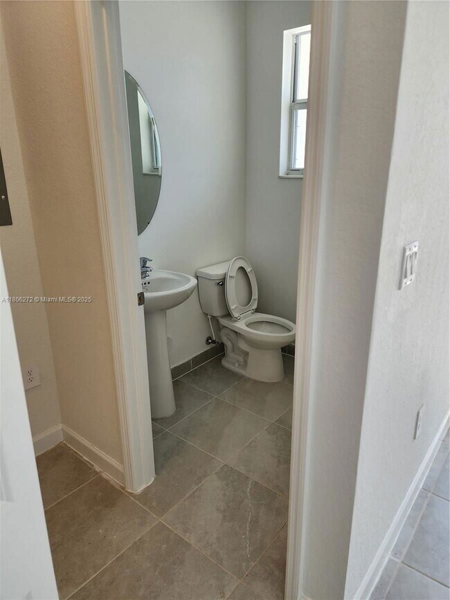 Foto del edificio - 2645 SE 17th St