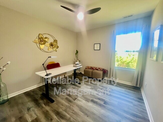 Building Photo - 80 Willow Green Dr