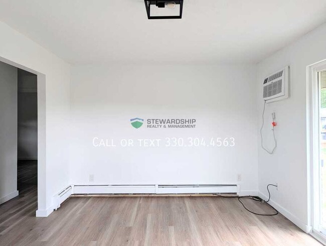 Building Photo - 5003 Massillon Rd