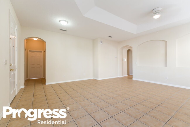 Building Photo - 14018 Mailer Blvd