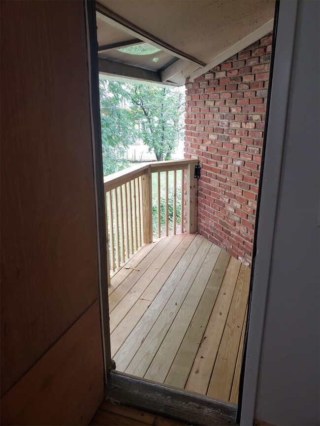 Foto del edificio - 406 W Maple St