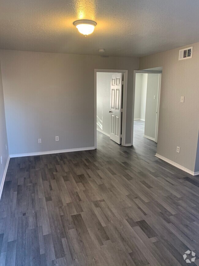 Historic Oak Cliff Cheap Apartments for Rent Dallas, TX