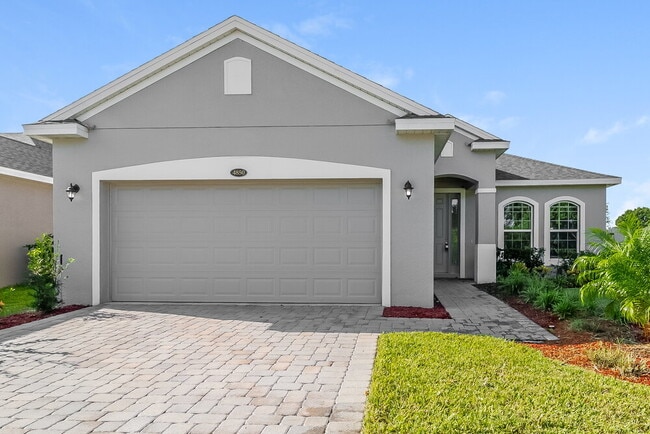 Building Photo - 4850 Grand Vista Ln