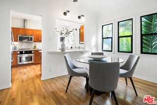 Foto del edificio - 1236 S Sycamore Ave
