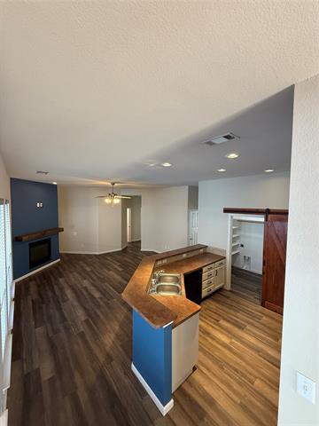 Foto del edificio - 5109 Nash Ln
