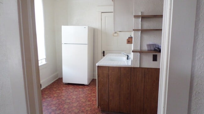 Building Photo - 331 West North Street, Unit 11
