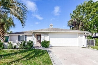 Building Photo - 7015 Ingleside Dr