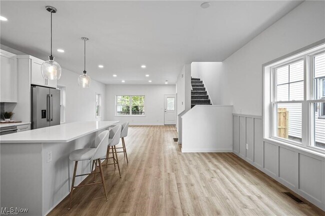 Foto del edificio - 5905 Pear Ave